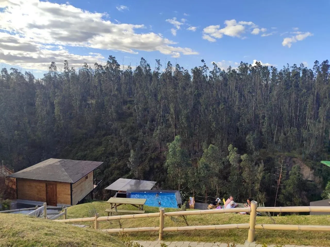 基多 Clandestino Glamping Ecuador酒店 营地